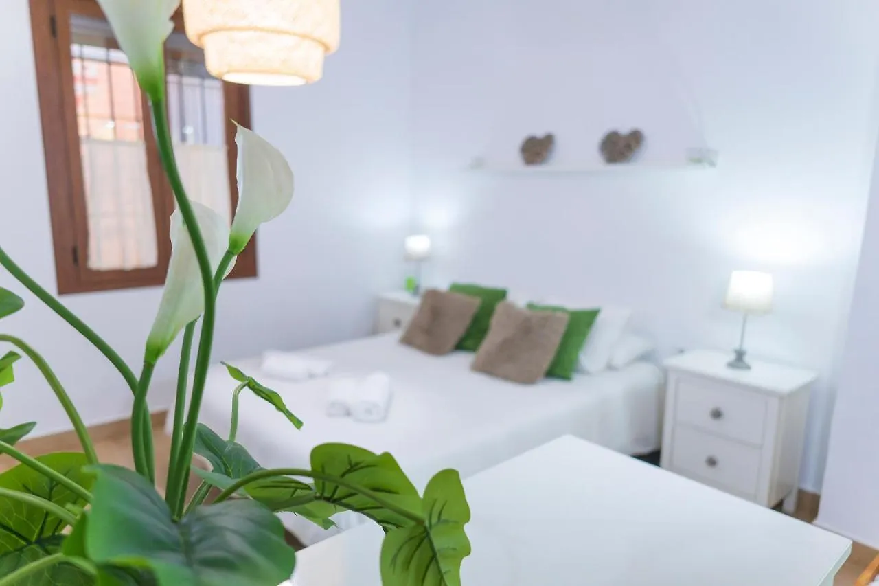 Nice Loft In Malaga Historical Center アパート